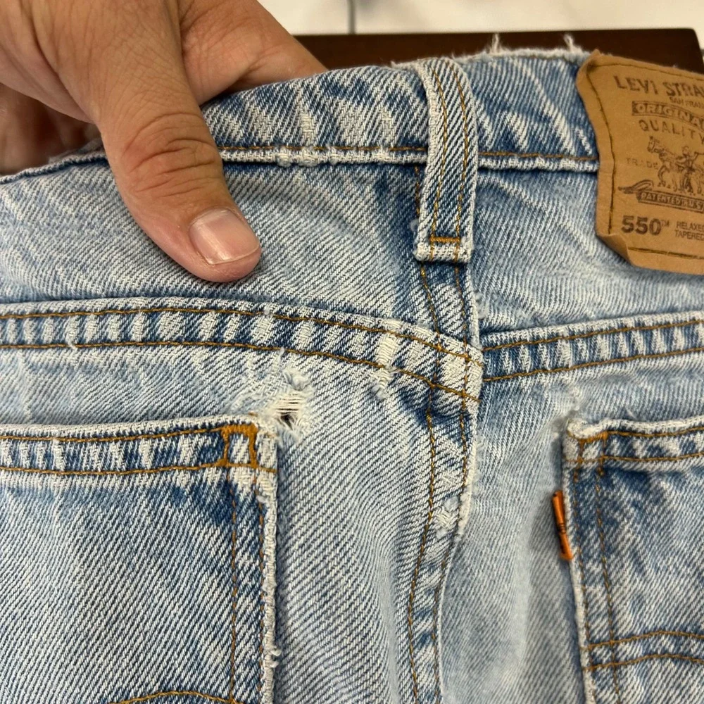 Levi's 550 Jeans Mens 36x30 Light Wash Orange Tab Relaxed Tapered Distressed